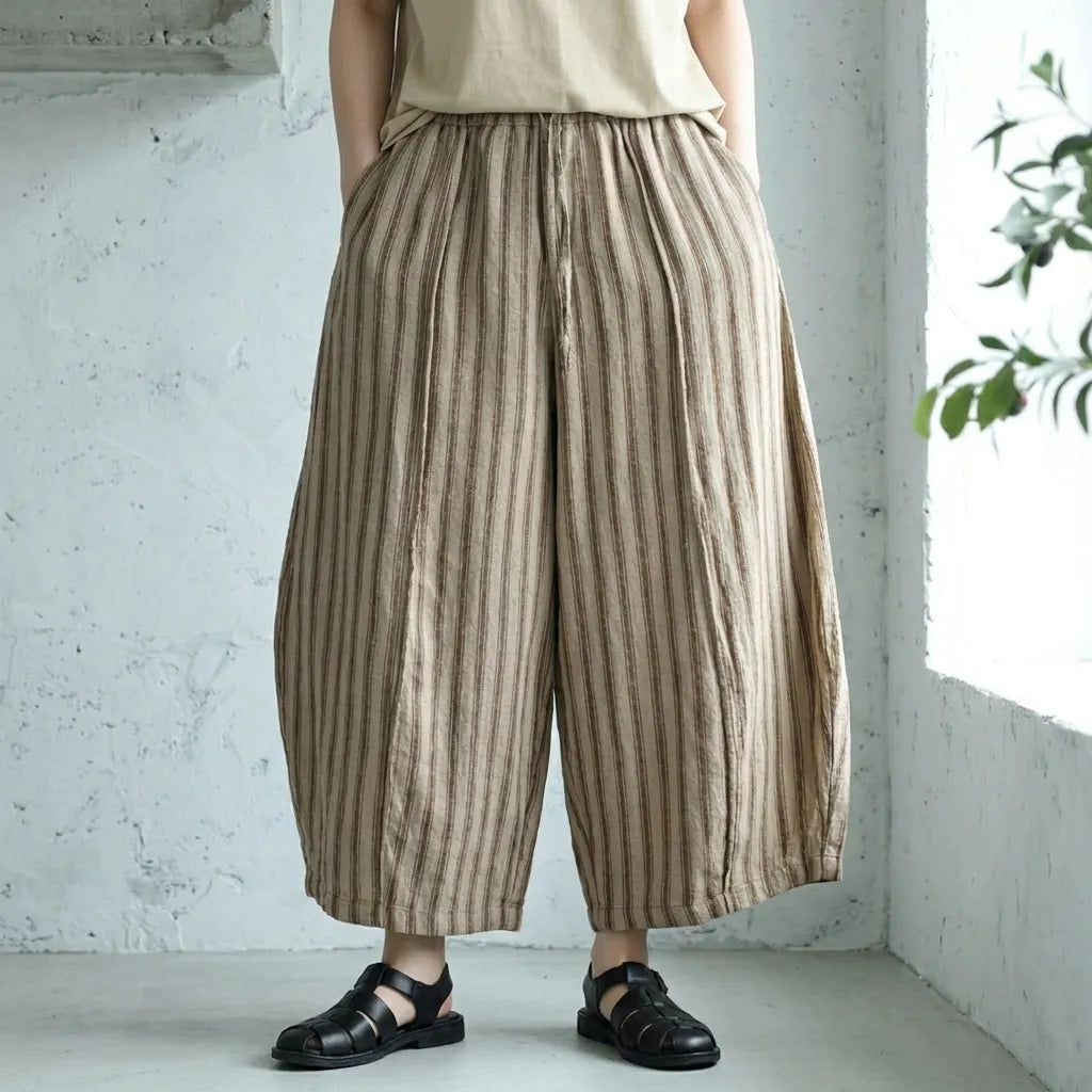 夏のスキマに、風が通り抜けるくったりチェックのキュロット