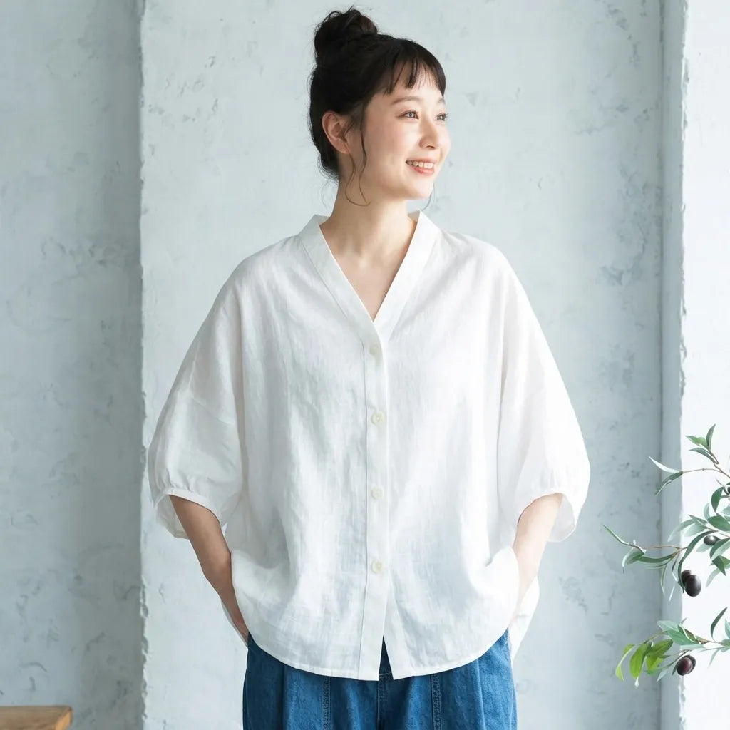 風をまとって涼しい、ふんわりリネンシャツ