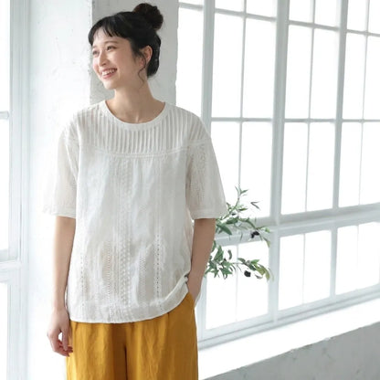 ヴィンテージ甘めデザイン前開きなし襟付きTシャツ