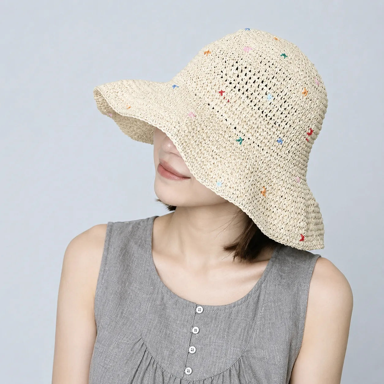 UV対策ブレード刺繍入りハット