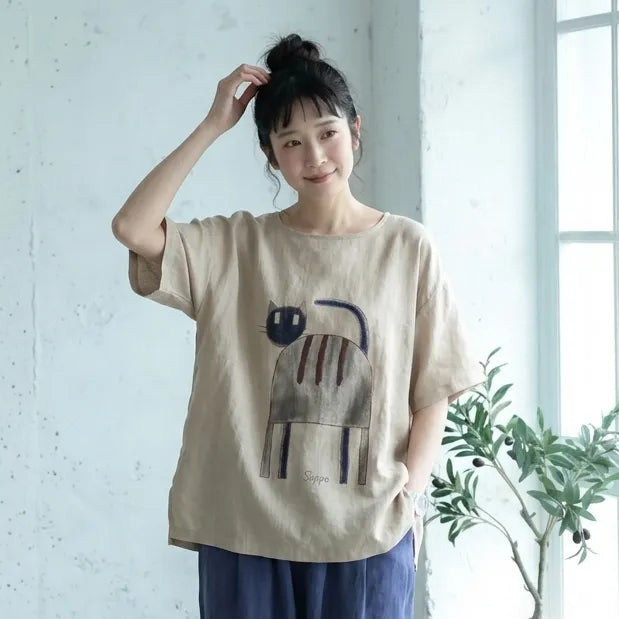 ねこと過ごす、風通しのいいコットンリネンTシャツ