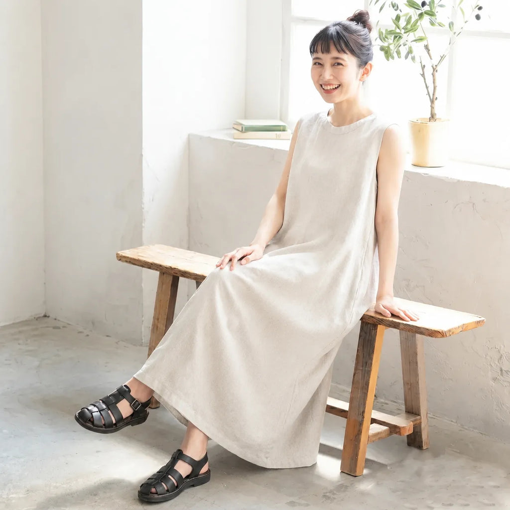 夏の風をひとりじめする、ノースリーブワンピース