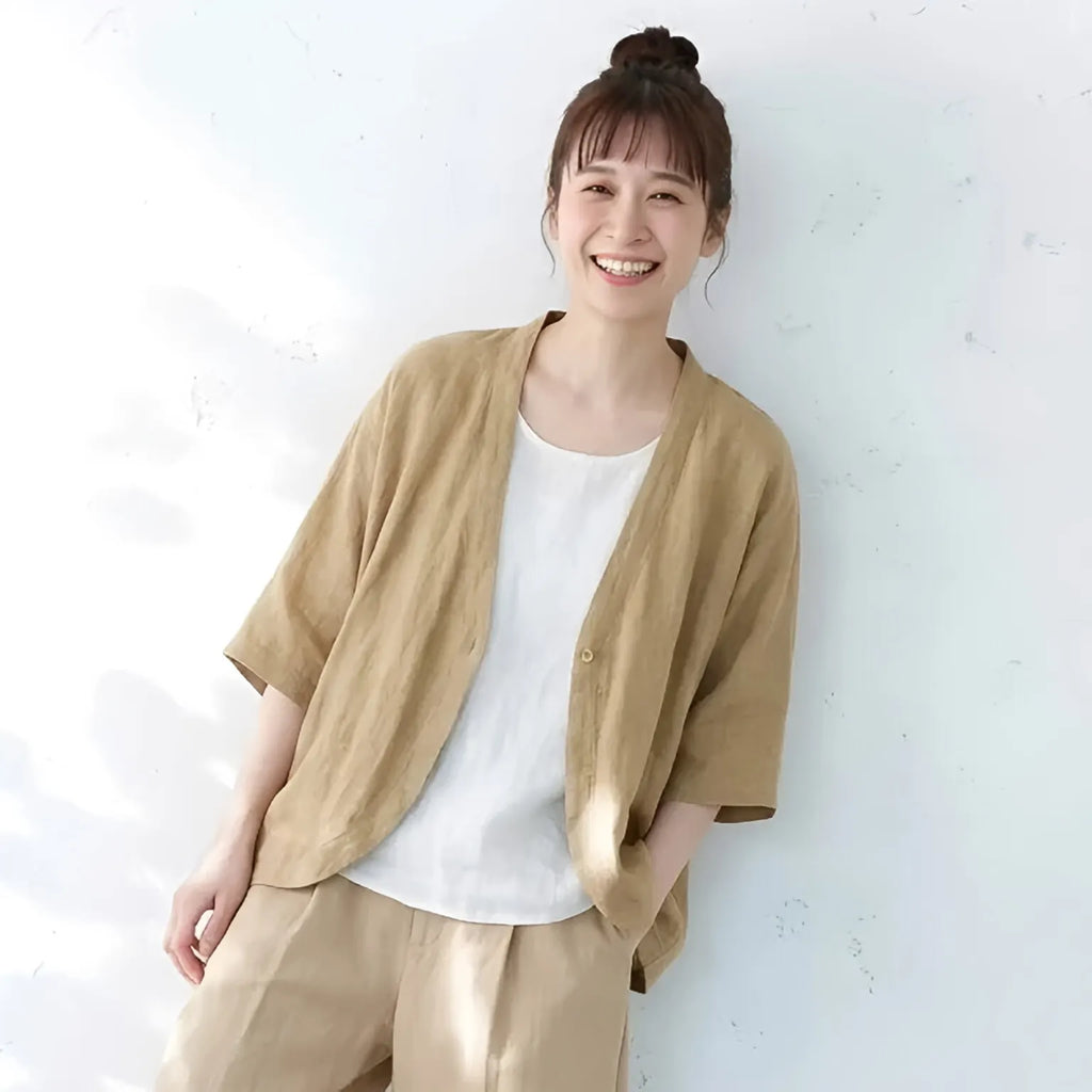 手仕事のぬくもりを添えて。仕立ての綺麗なシンプルカーデ