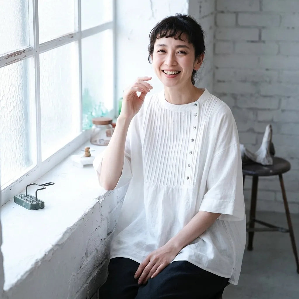 コットンリネンのゆるっと大人可愛い夏のおめかしブラウス