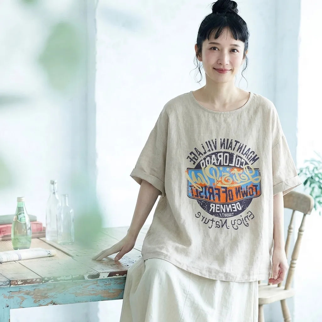 大人になっても、遊び心を。手描き風イラストTシャツ