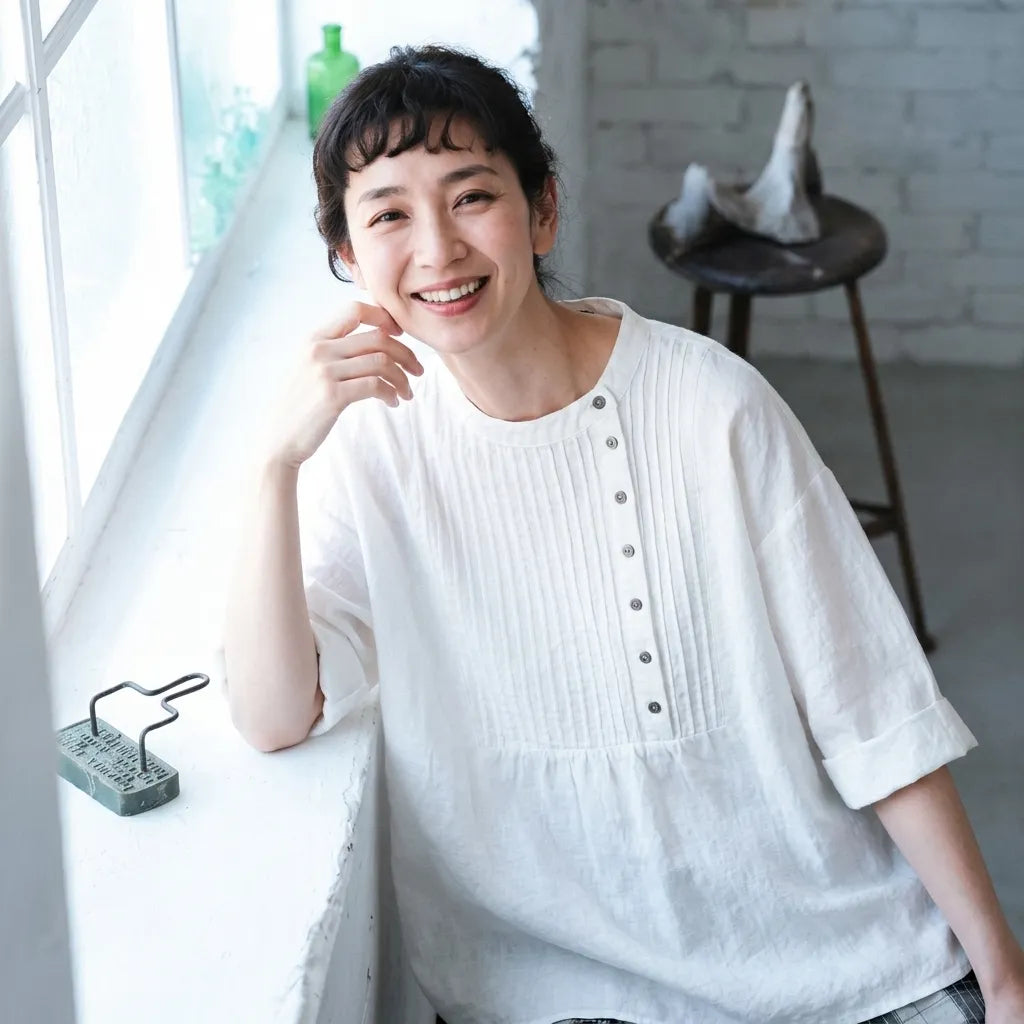 コットンリネンのゆるっと大人可愛い夏のおめかしブラウス