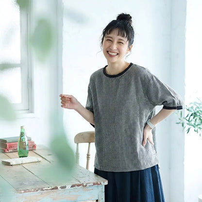 いつもの景色に、小さな格子模様を。ゆるり格子 T シャツ