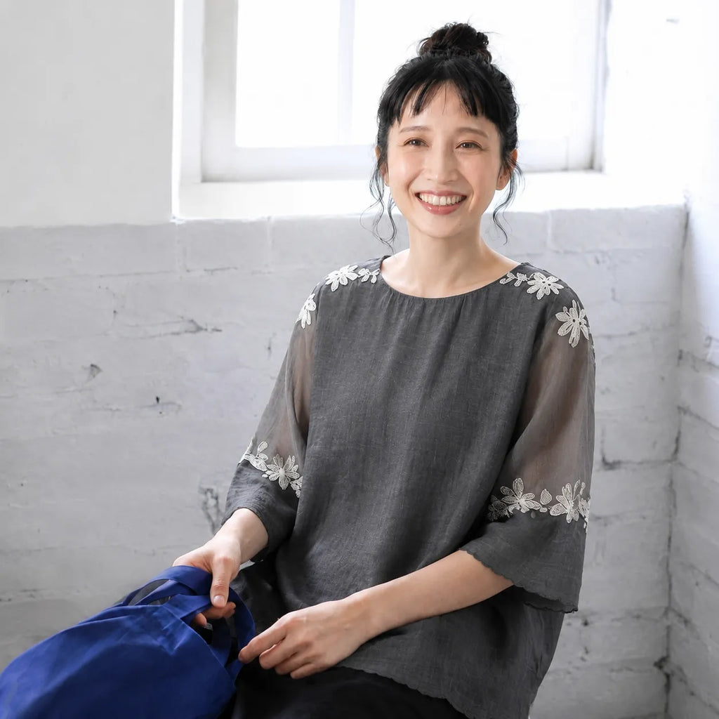 「奇跡の再販」 ラウンドネック 五分袖 刺繍 ノーマルスリーブ 花模様 森ガール シャツ