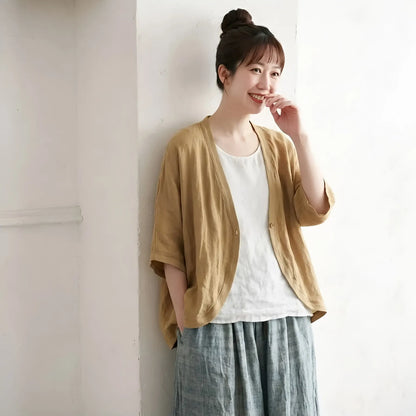 手仕事のぬくもりを添えて。仕立ての綺麗なシンプルカーデ