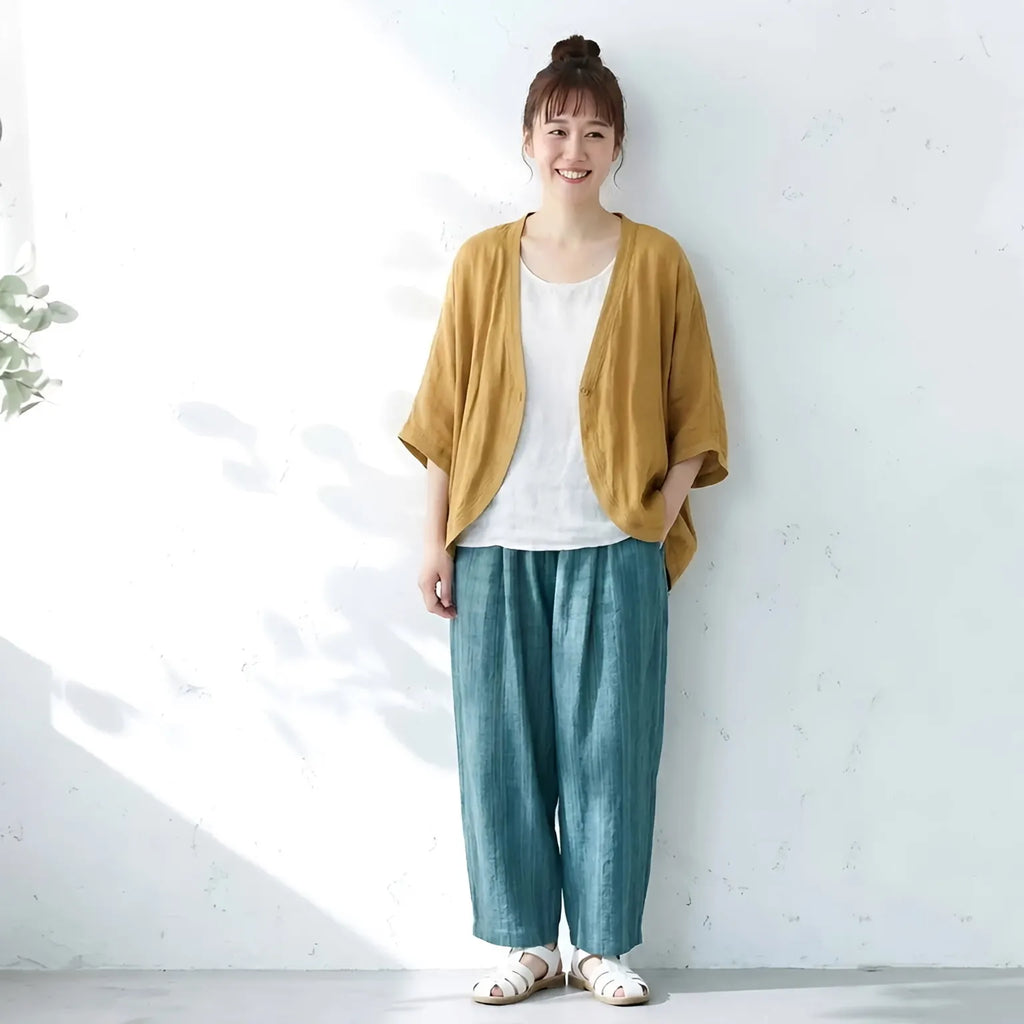 手仕事のぬくもりを添えて。仕立ての綺麗なシンプルカーデ