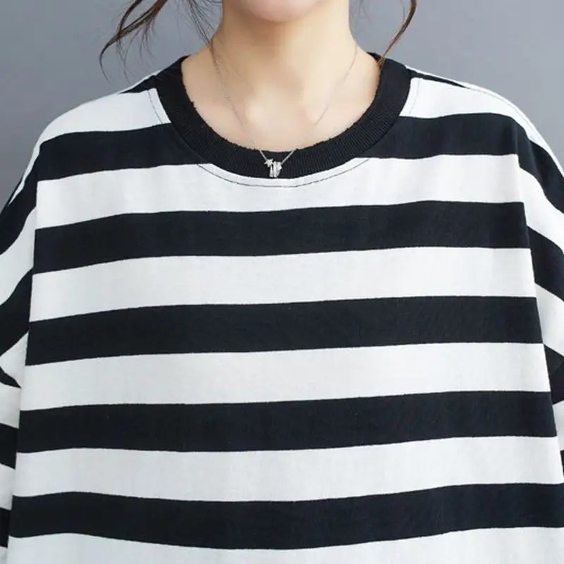 シンプルボーダー大きめゆるTシャツ