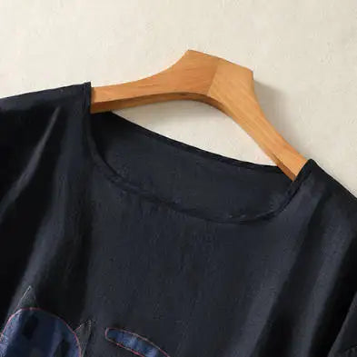ねこと過ごす、風通しのいいコットンリネンTシャツ