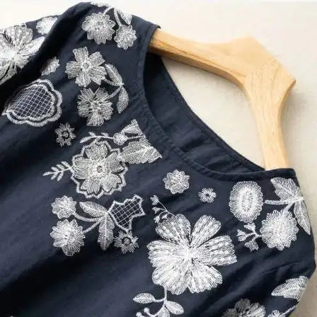 それどこの？」って聞かれる、まいにちの刺繍Tシャツ