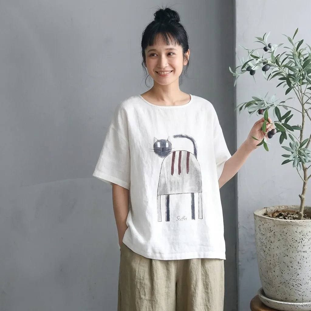 ねこと過ごす、風通しのいいコットンリネンTシャツ