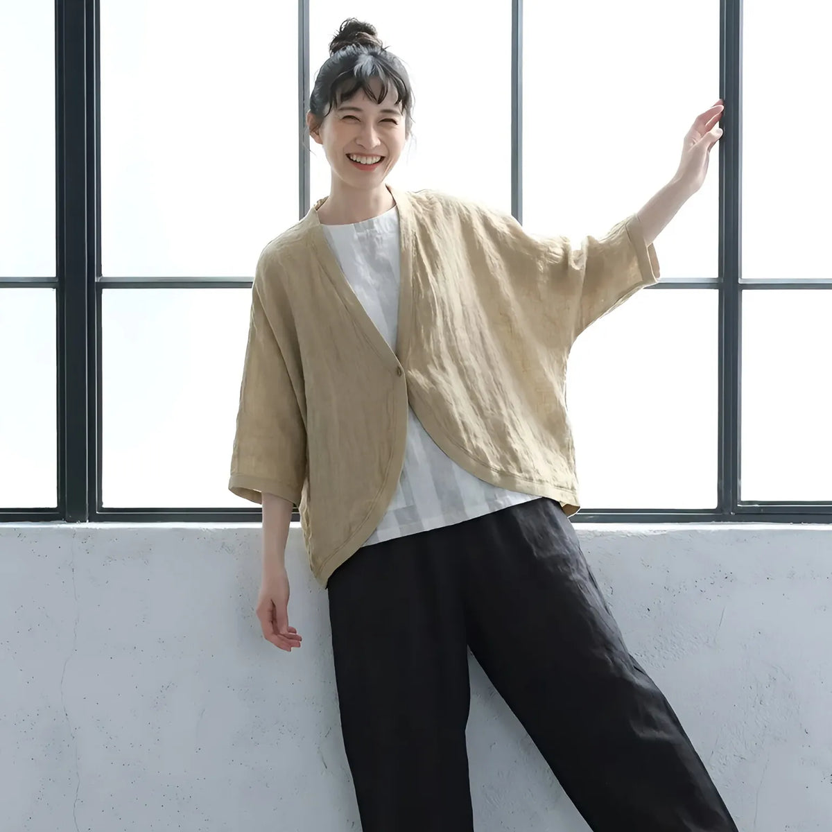 手仕事のぬくもりを添えて。仕立ての綺麗なシンプルカーデ