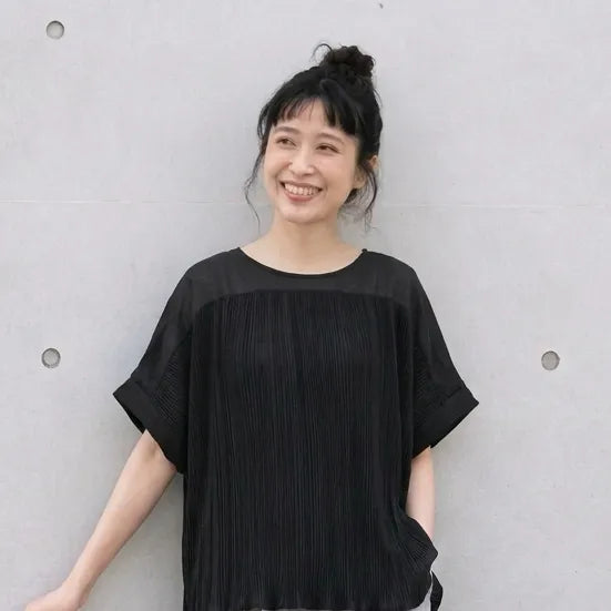 【単品注文】クルーネックバットスリーブ半袖トップスとプリーツワイドパンツセットアップ