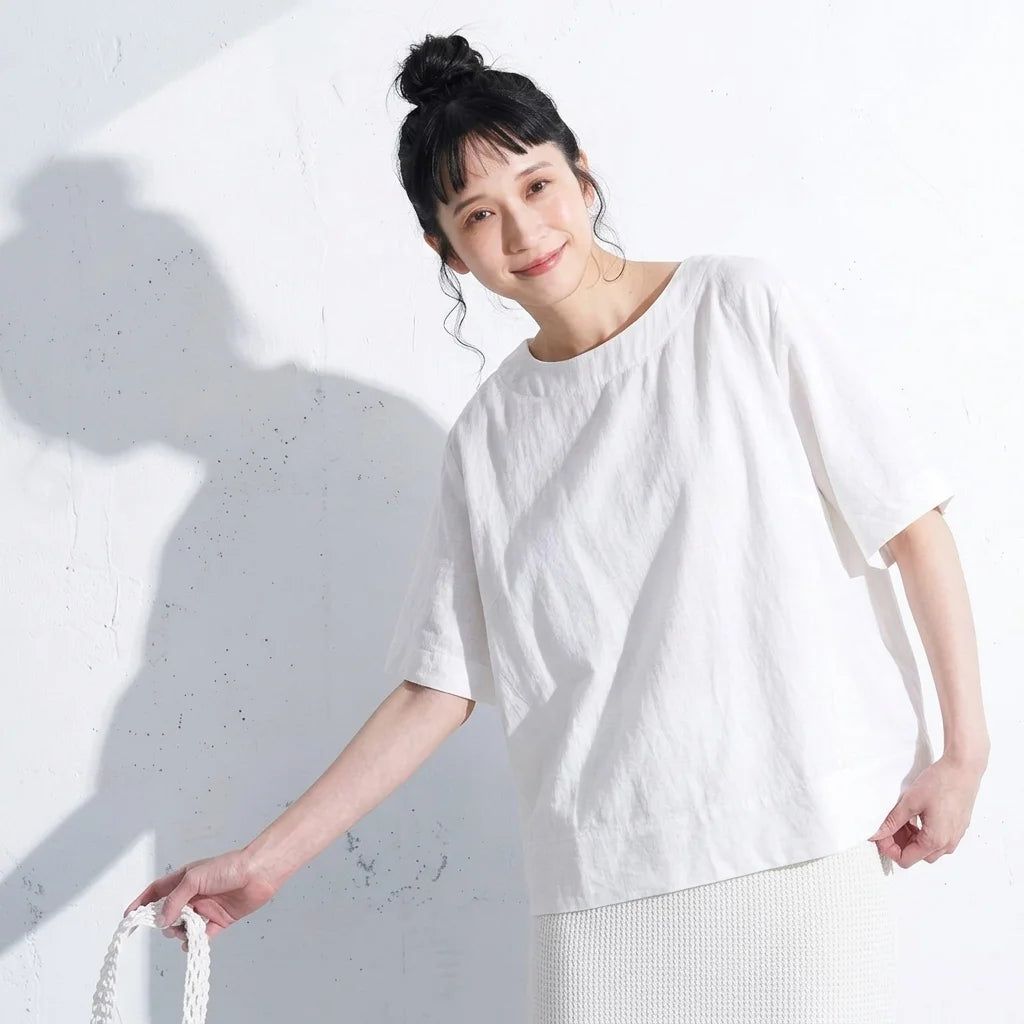 なんでもない日の無地クルーネックTシャツ