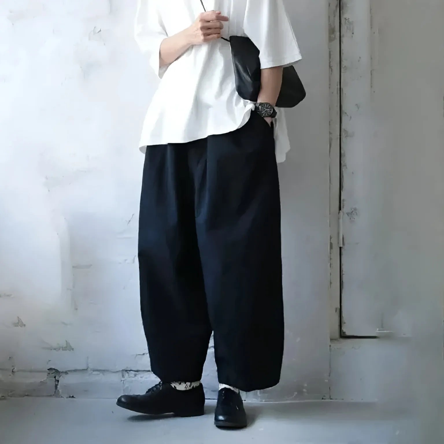 すっきり穿ける、九分丈のカジュアルパンツ