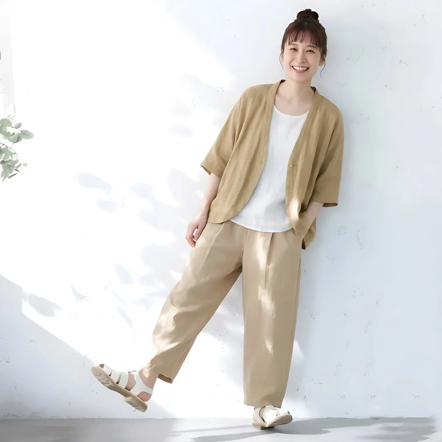 手仕事のぬくもりを添えて。仕立ての綺麗なシンプルカーデ