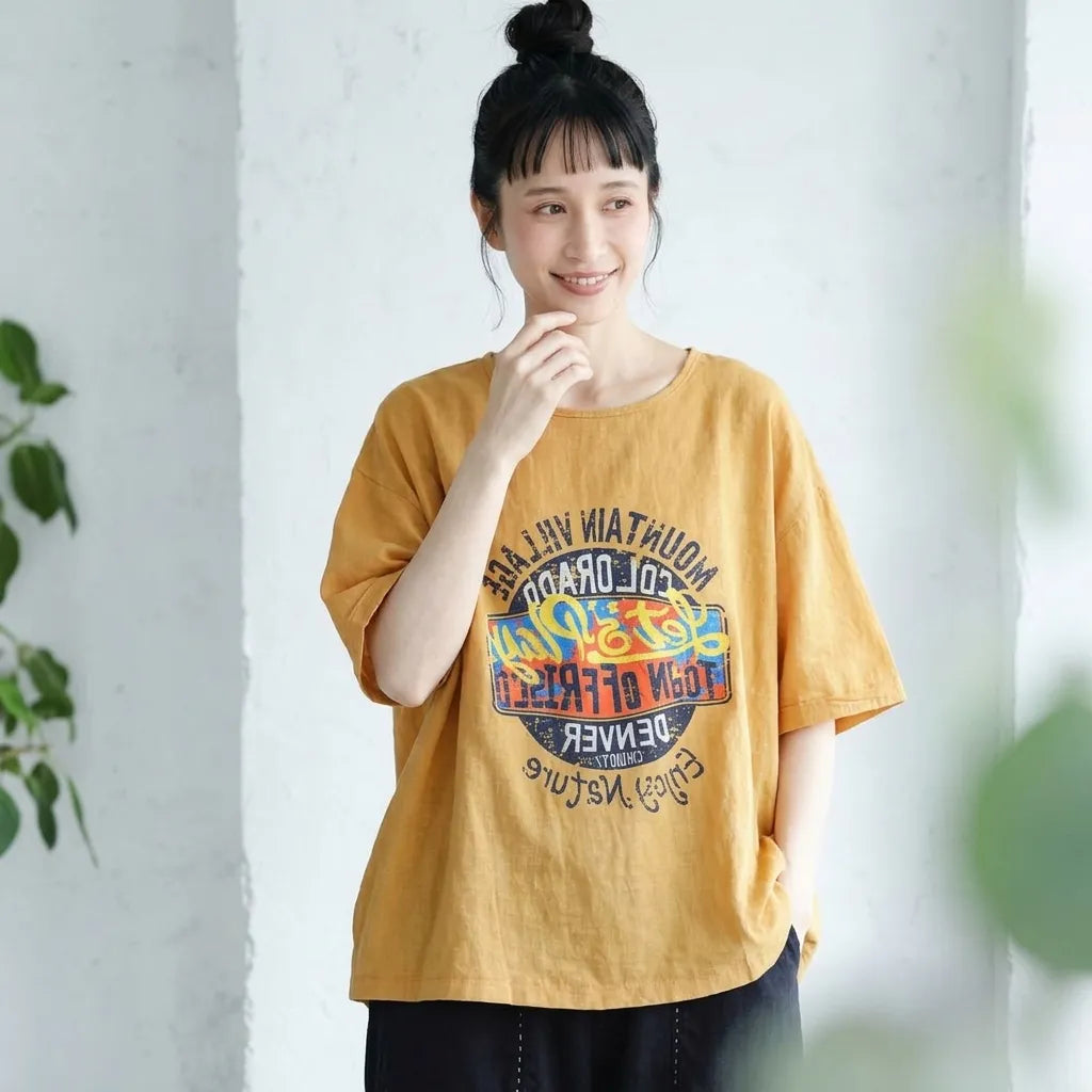 大人になっても、遊び心を。手描き風イラストTシャツ