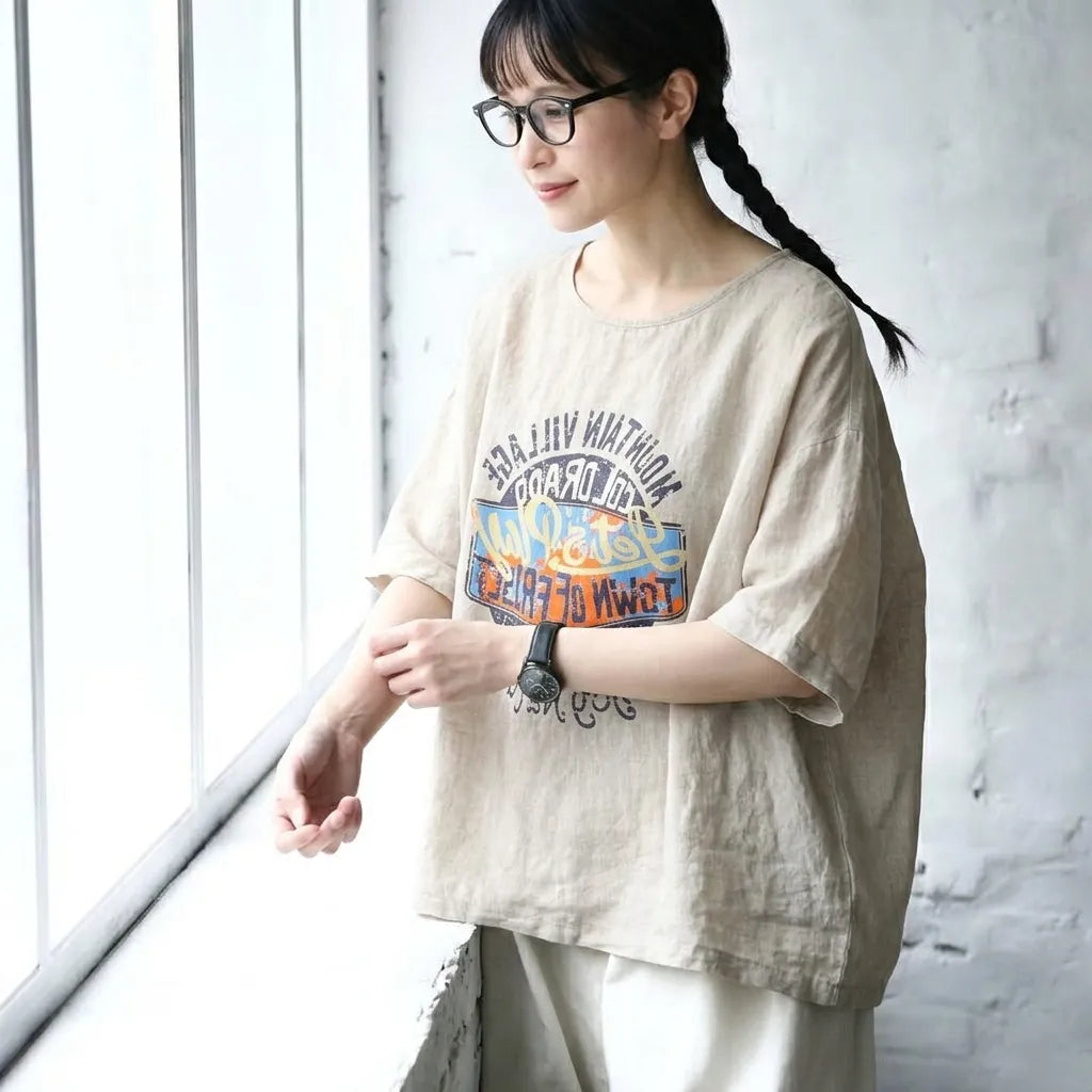 大人になっても、遊び心を。手描き風イラストTシャツ