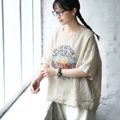 大人になっても、遊び心を。手描き風イラストTシャツ